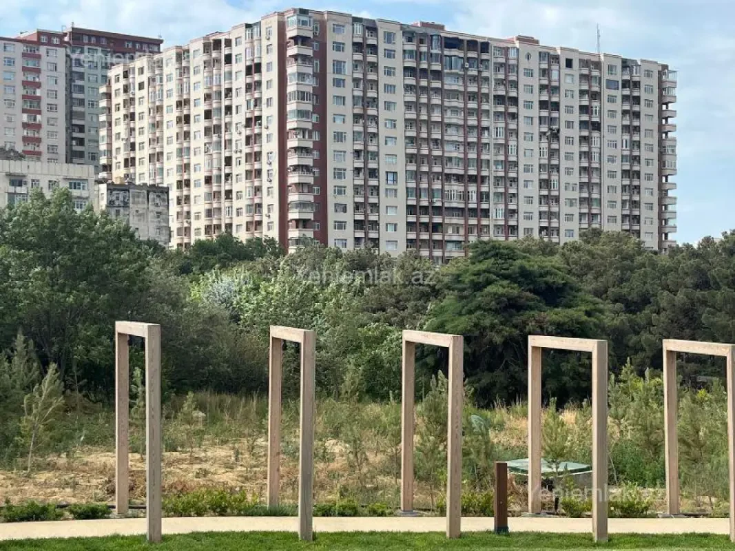 Satılır 3 otaqlı yeni tikili 135 m²