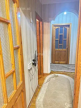 Satılır 3 otaqlı köhnə tikili 70 m² — Sumqayıt, 9-cu mikrorayon 3 otaq 70.00 m²