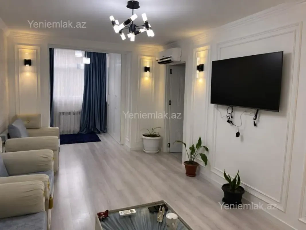 Satılır 2 otaqlı köhnə tikili 45 m²