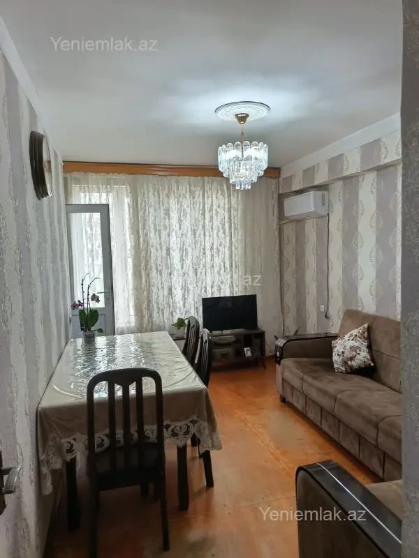 Satılır 2 otaqlı köhnə tikili 36 m²