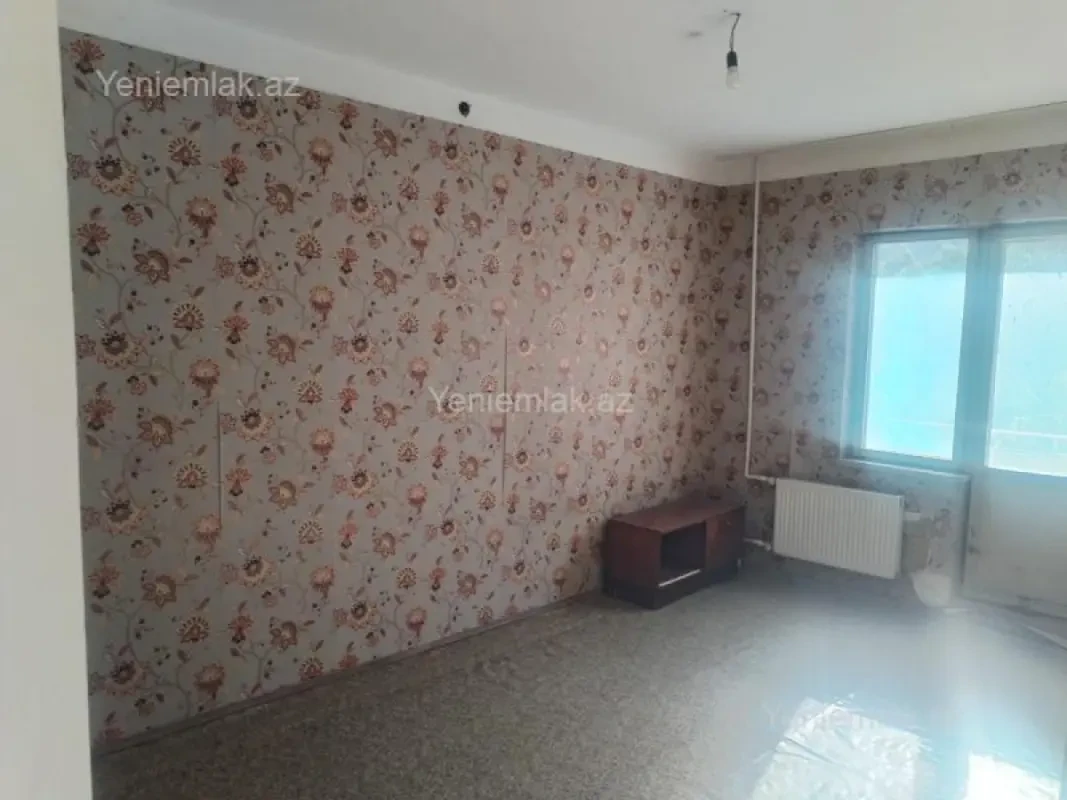 Satılır 3 otaqlı köhnə tikili 85 m²