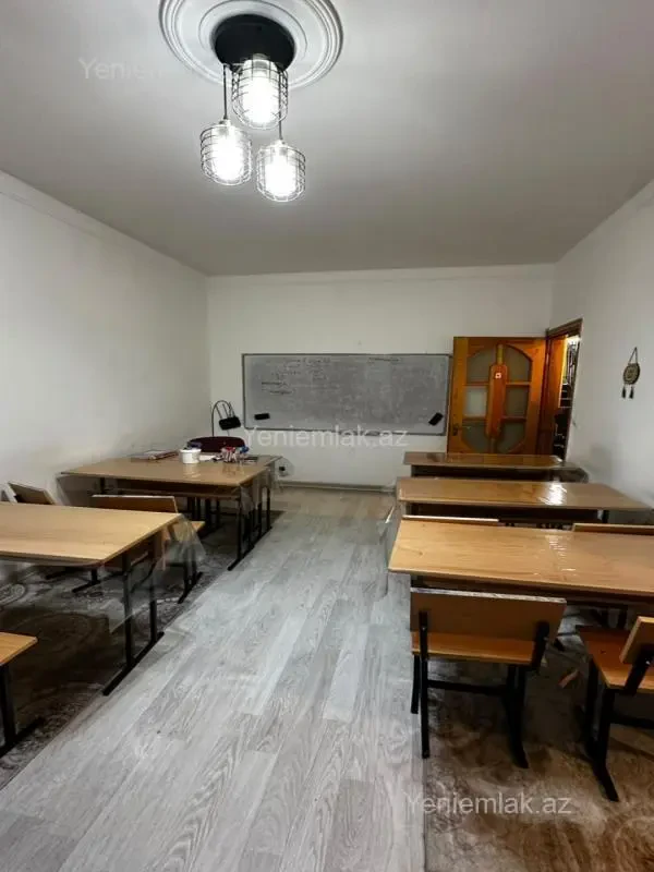 Satılır 2 otaqlı köhnə tikili 52 m²
