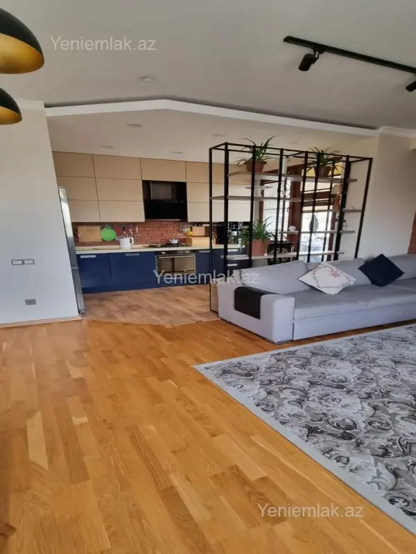 Satılır 3 otaqlı yeni tikili 90 m²
