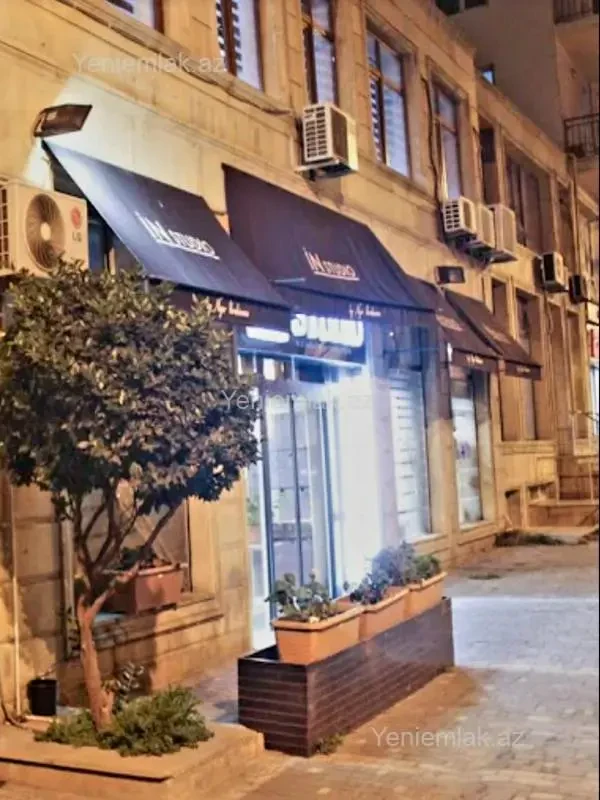 Satılır 9 otaqlı obyekt 380 m²
