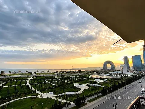 Satılır 4 otaqlı köhnə tikili 105 m² — Bakı, Xətai 4 otaq 105.00 m²