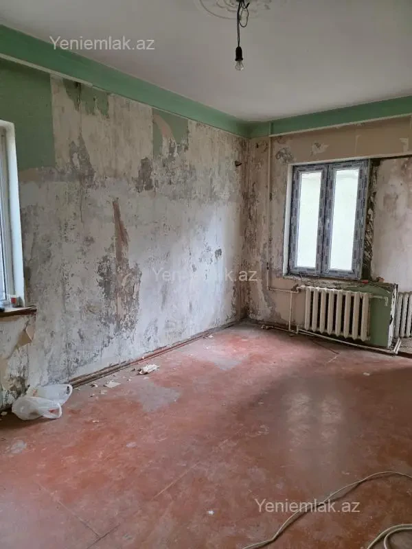 Satılır 1 otaqlı köhnə tikili 35 m²