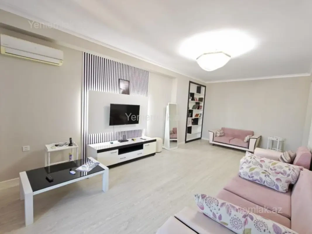 Satılır 2 otaqlı yeni tikili 95 m²