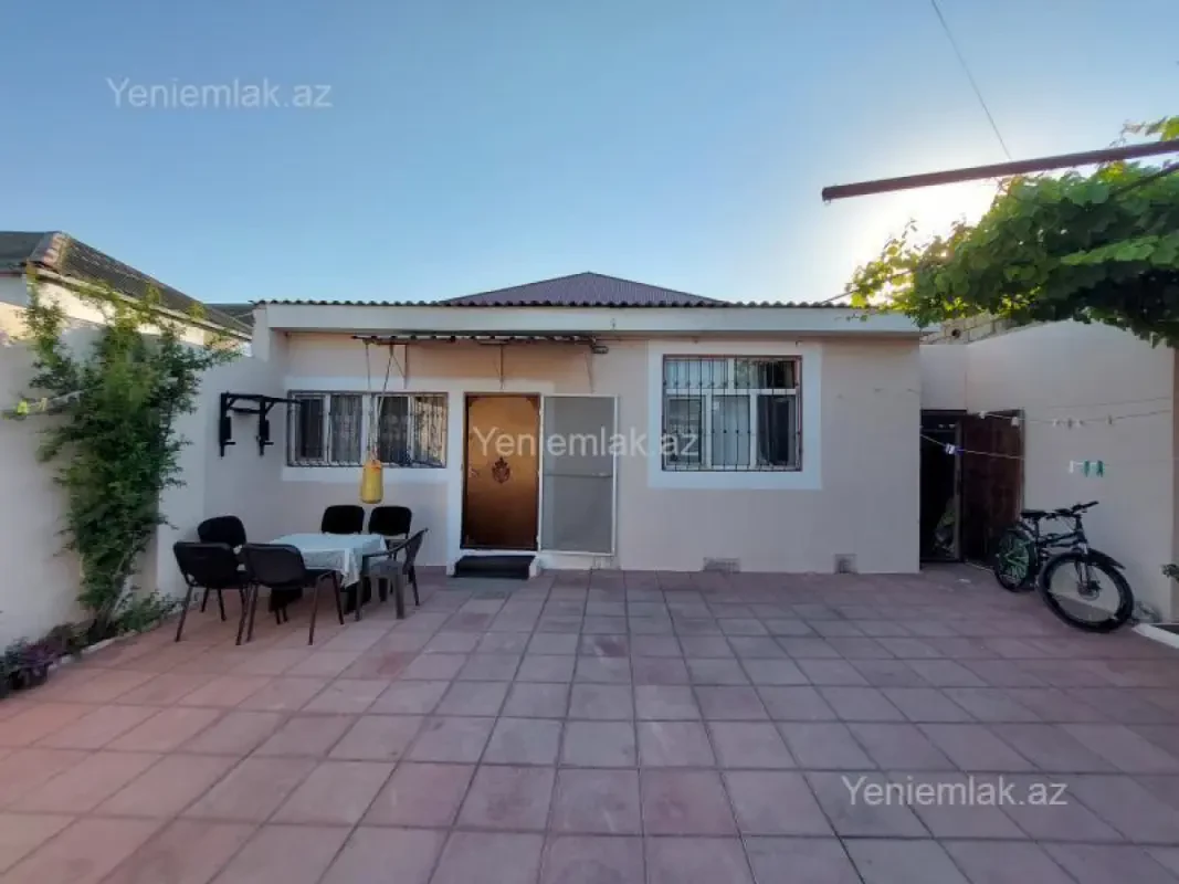 Satılır 3 otaqlı həyət evi 100 m²