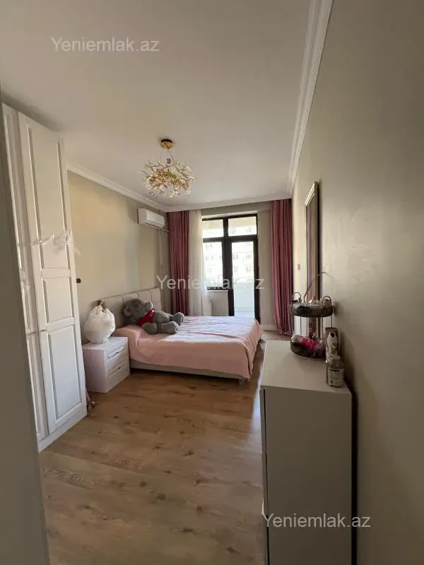 Satılır 2 otaqlı yeni tikili 66 m²
