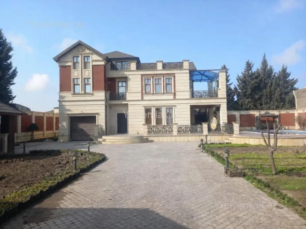 Satılır 6 otaqlı həyət evi 450 m²