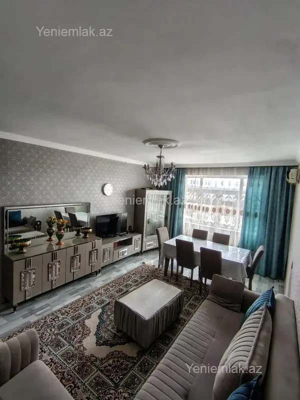 Satılır 3 otaqlı köhnə tikili 72 m²