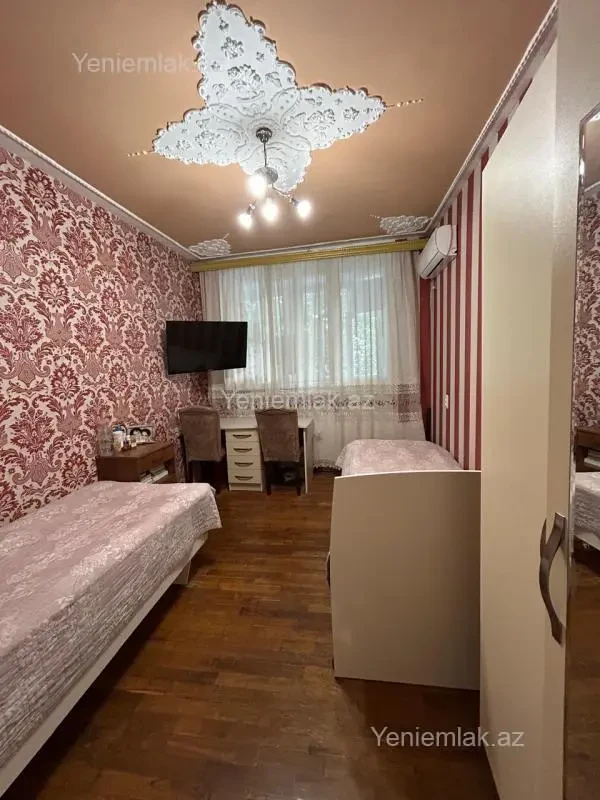 Satılır 3 otaqlı köhnə tikili 72.23 m²