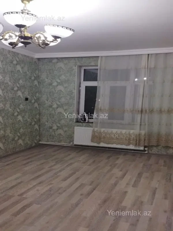 Satılır 2 otaqlı köhnə tikili 52 m²