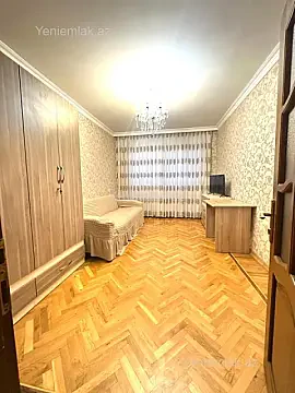 Satılır 3 otaqlı köhnə tikili 80 m² — Bakı, Binəqədi 3 otaq 80.00 m²
