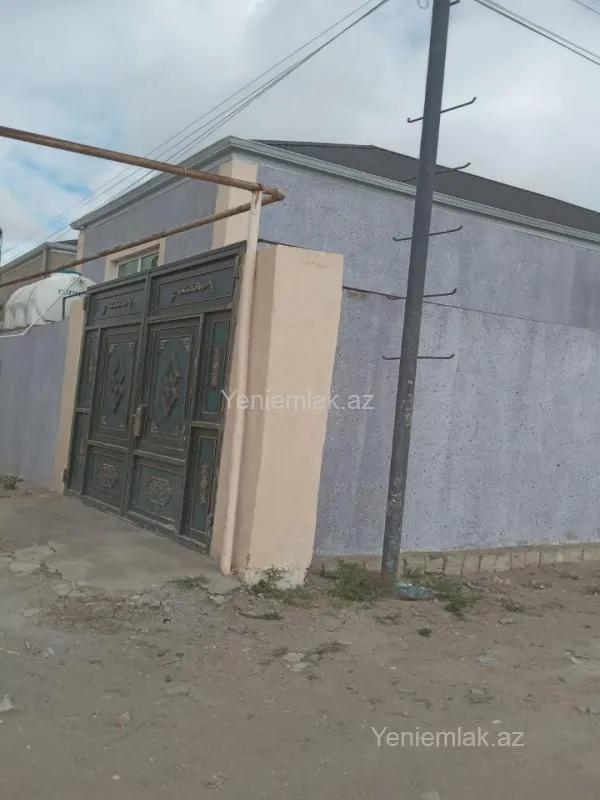 Satılır 2 otaqlı həyət evi 75 m²