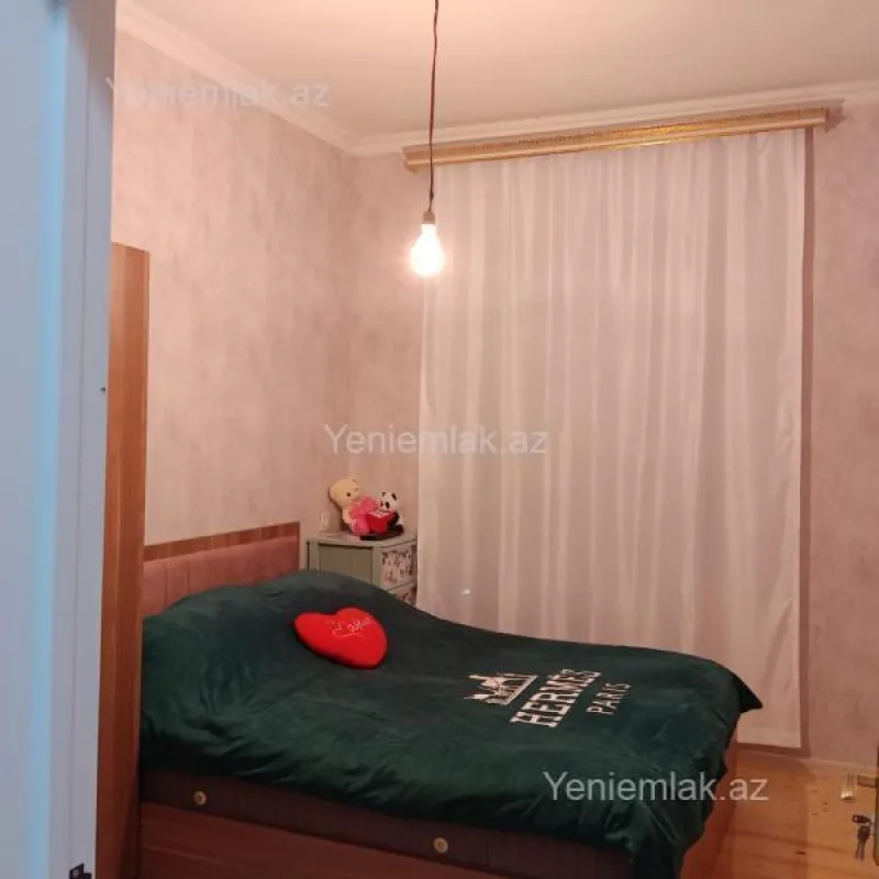 Satılır 2 otaqlı həyət evi 75 m²
