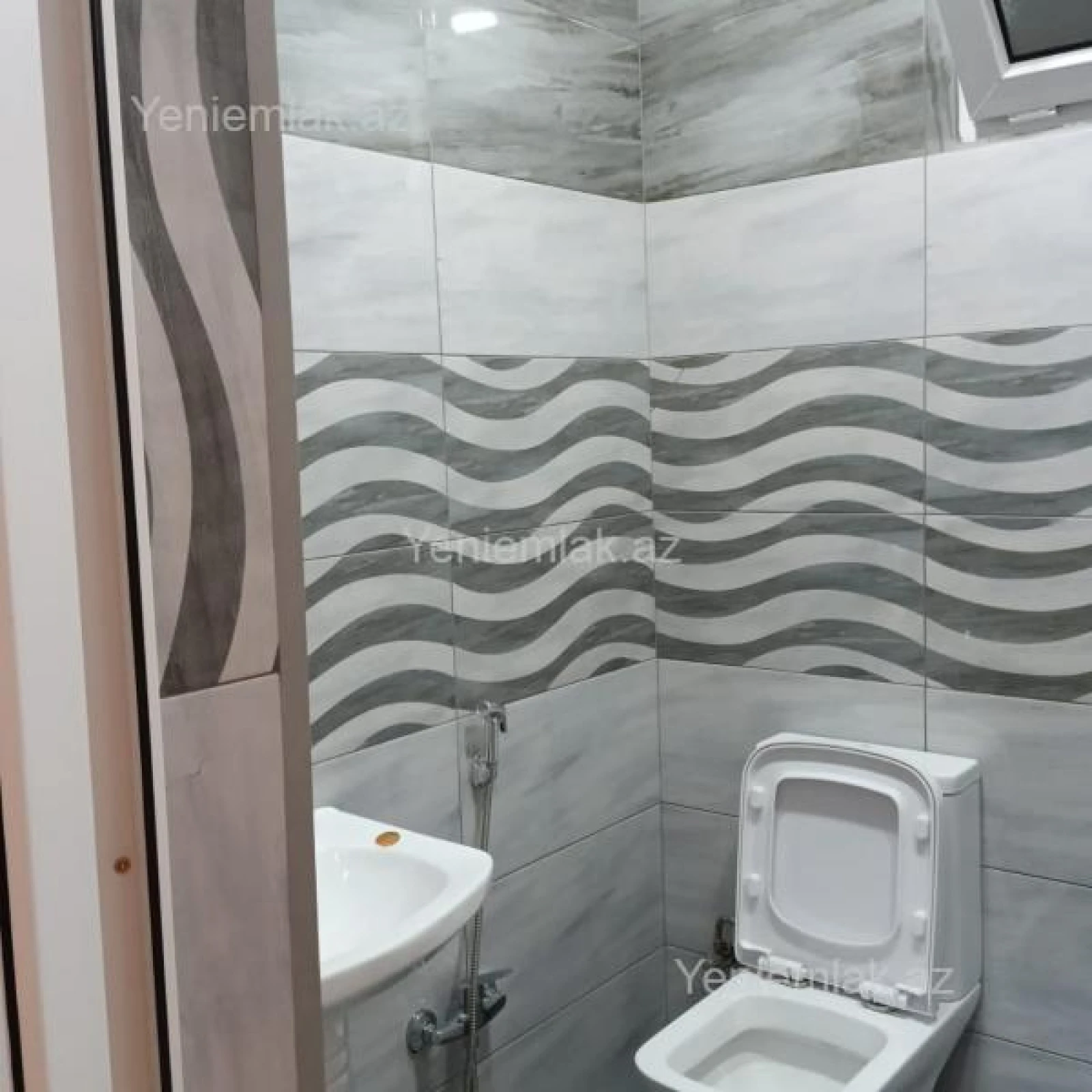 Satılır 2 otaqlı həyət evi 75 m²