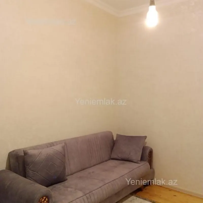 Satılır 2 otaqlı həyət evi 75 m²