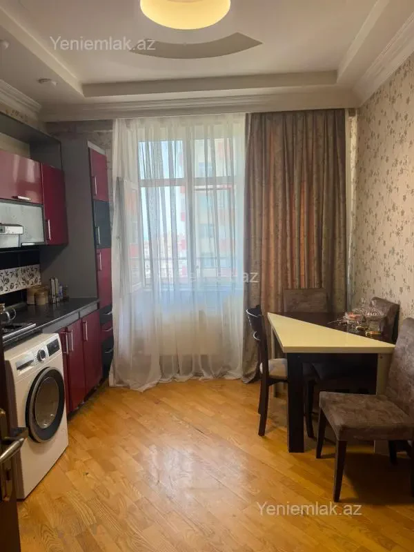 Satılır 2 otaqlı yeni tikili 80 m²