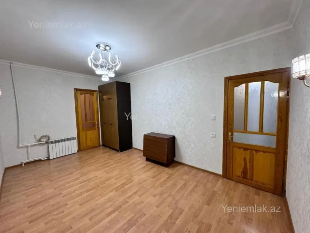 Satılır 3 otaqlı köhnə tikili 55 m²