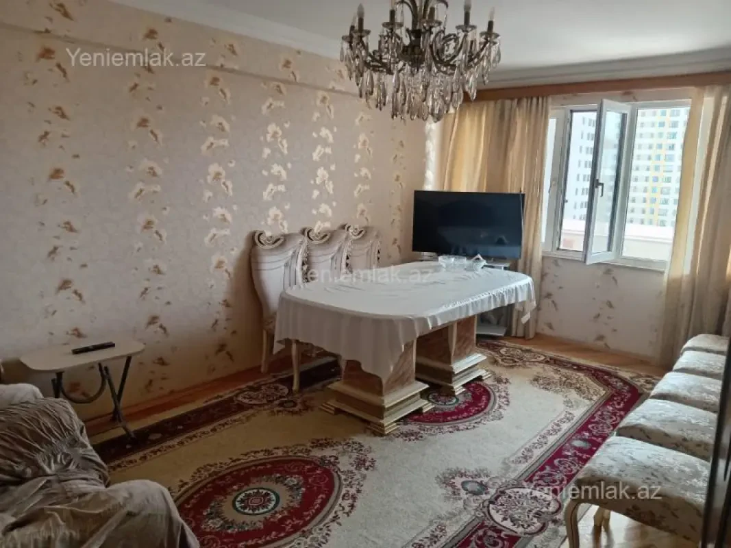 Satılır 3 otaqlı köhnə tikili 93 m²