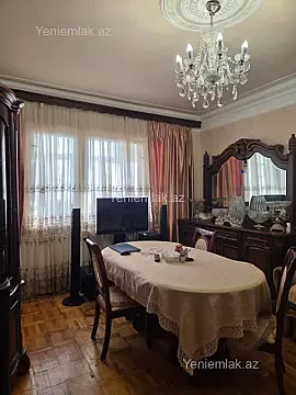 Satılır 4 otaqlı köhnə tikili 100 m² — Sumqayıt 4 otaq 100.00 m²