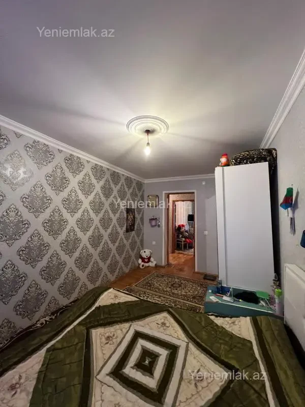 Satılır 2 otaqlı köhnə tikili 55 m²