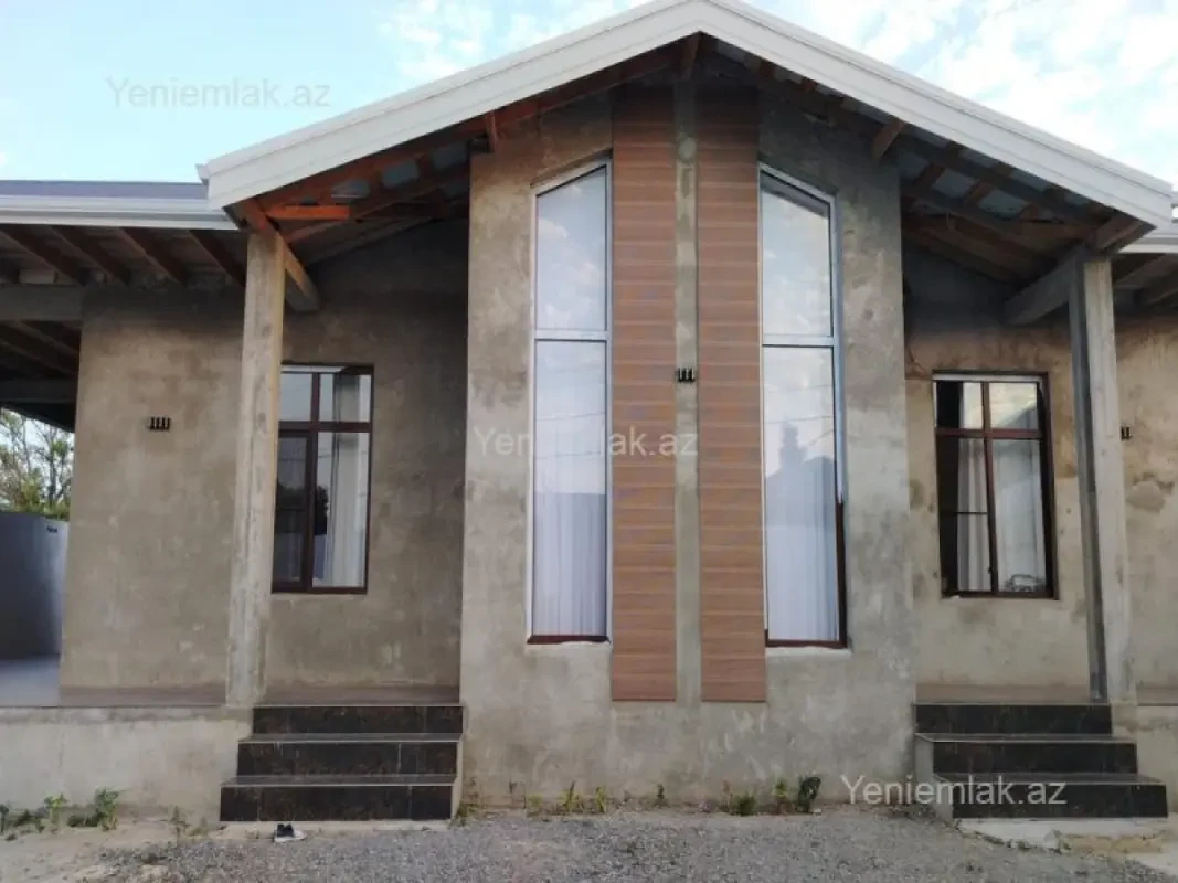 Satılır 3 otaqlı həyət evi 155 m²