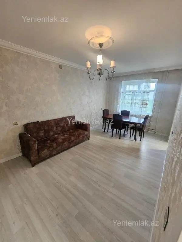 Satılır 3 otaqlı köhnə tikili 60 m²