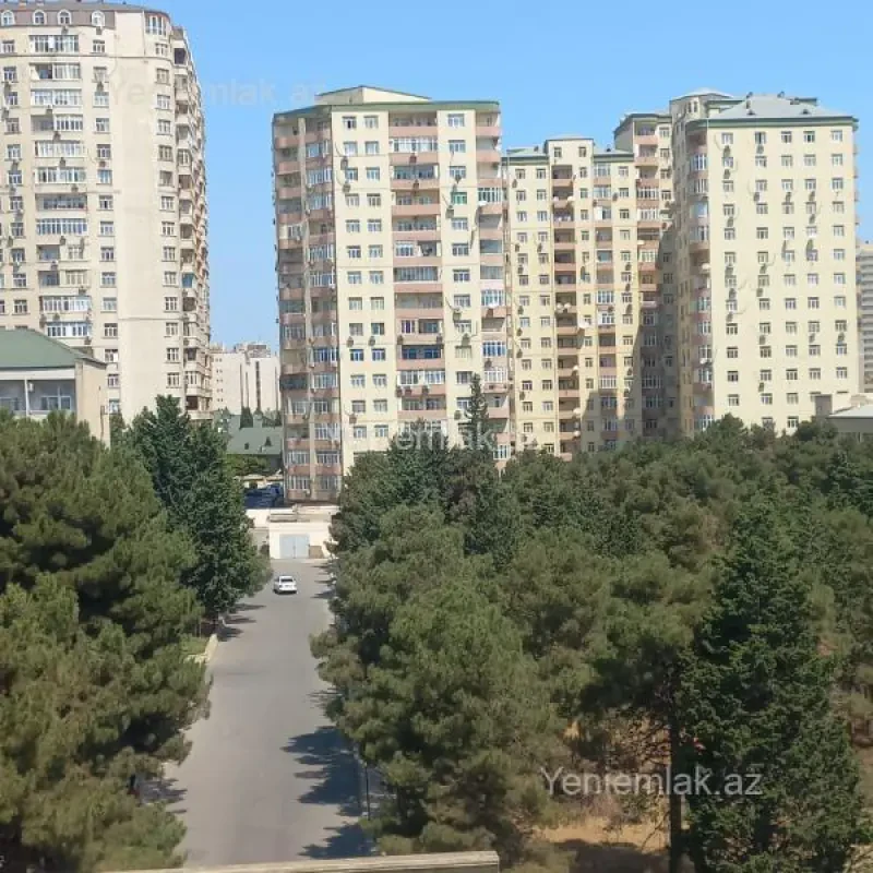 Satılır 4 otaqlı yeni tikili 140 m²