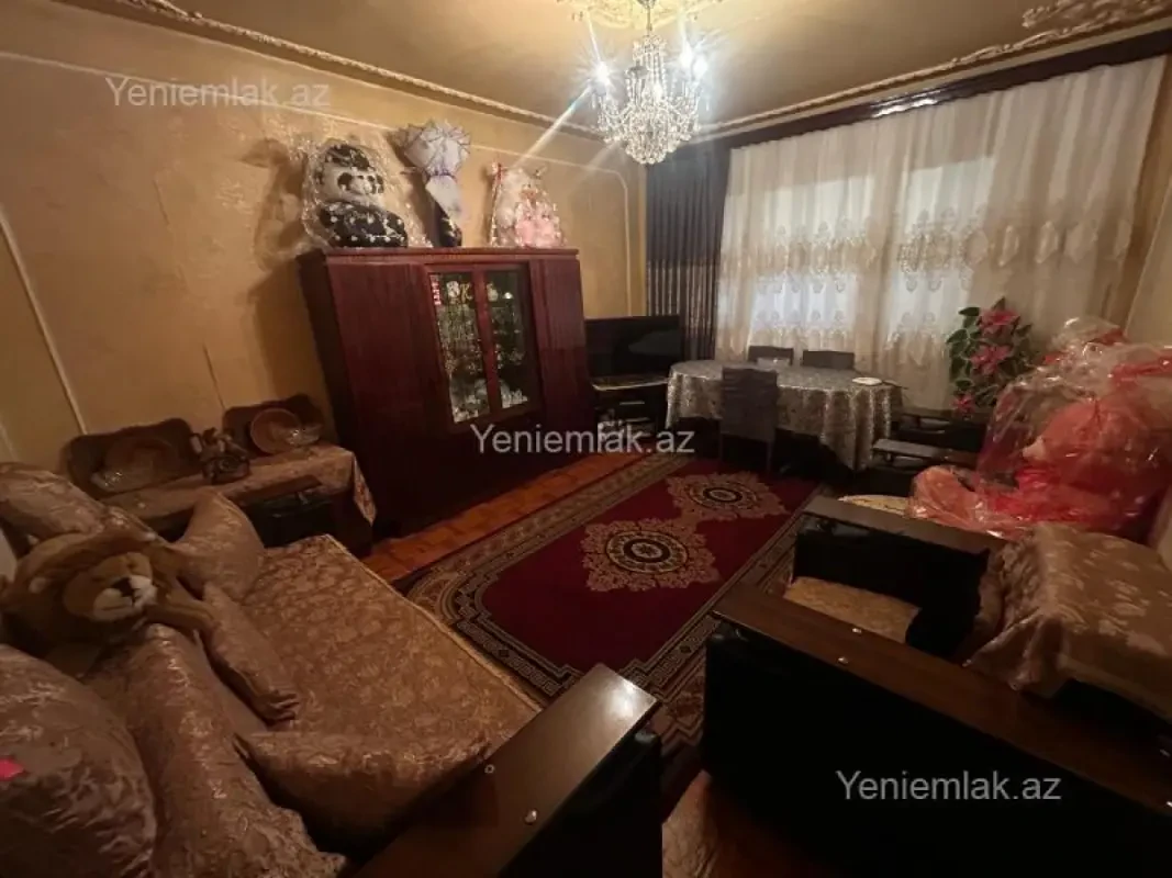 Satılır 3 otaqlı köhnə tikili 70 m²