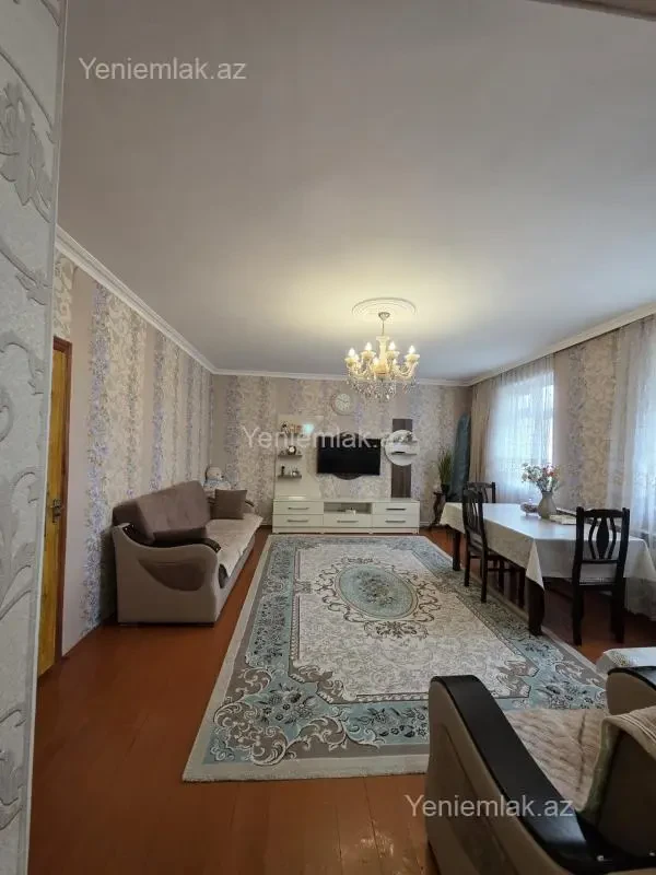 Satılır 3 otaqlı köhnə tikili 80 m²