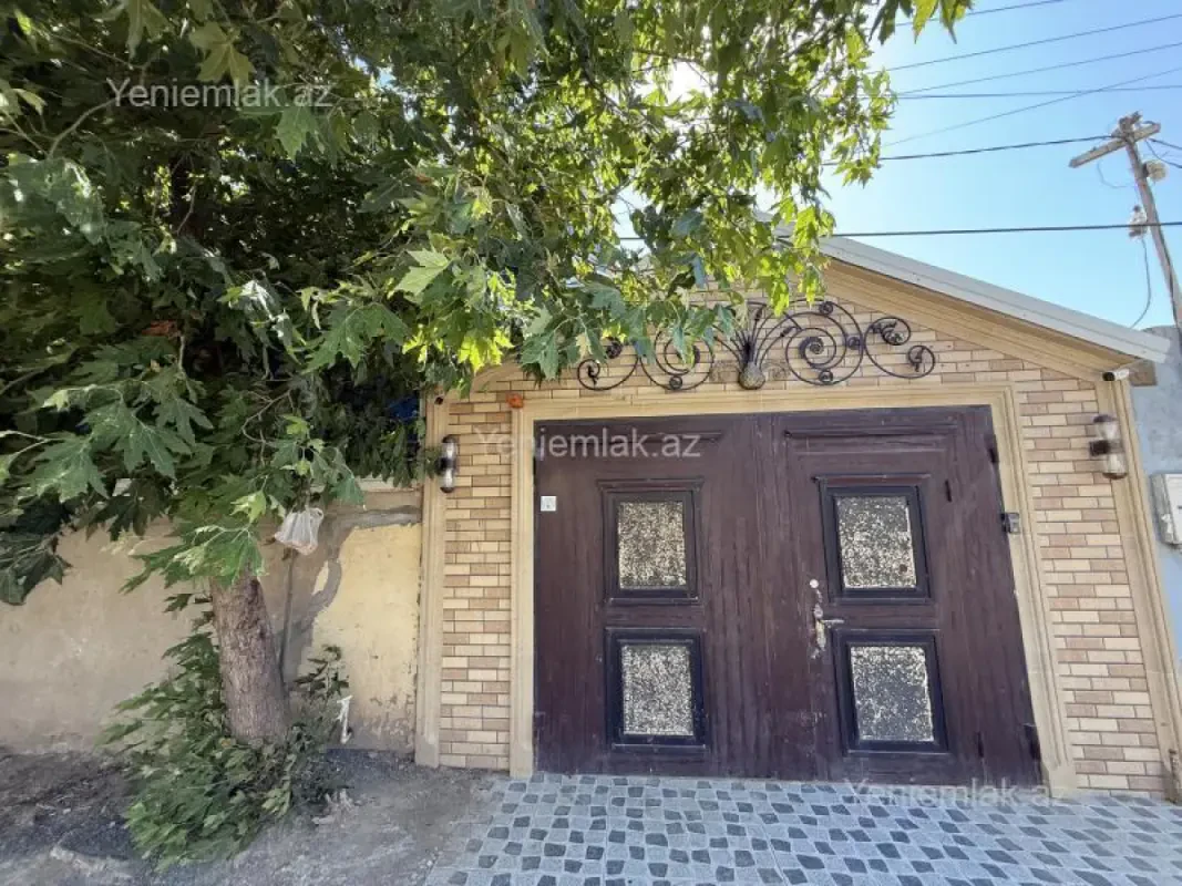 Satılır 7 otaqlı həyət evi 180 m²