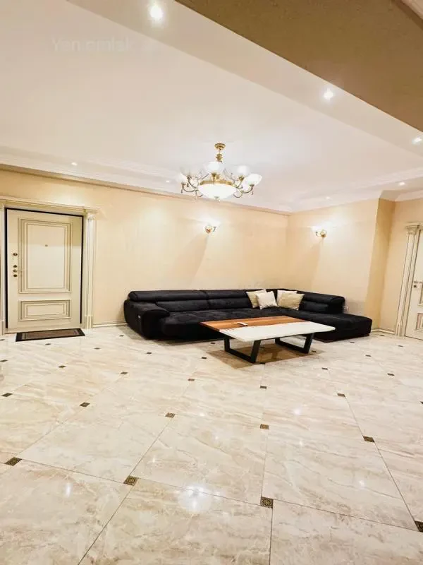 Satılır 3 otaqlı yeni tikili 168 m²
