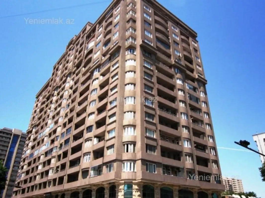 Satılır 4 otaqlı yeni tikili 192 m²