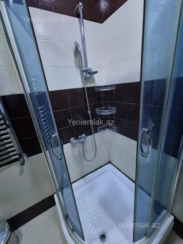 Satılır 3 otaqlı yeni tikili 82 m²
