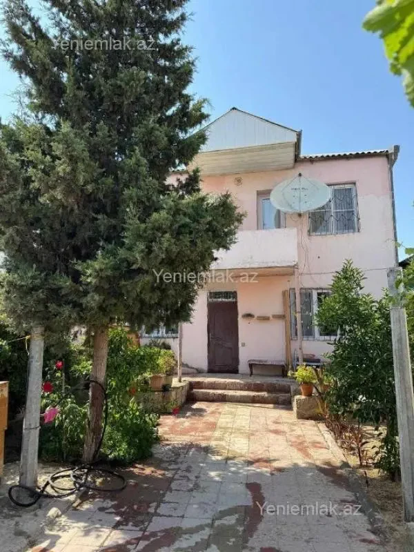 Satılır 4 otaqlı həyət evi 160 m²
