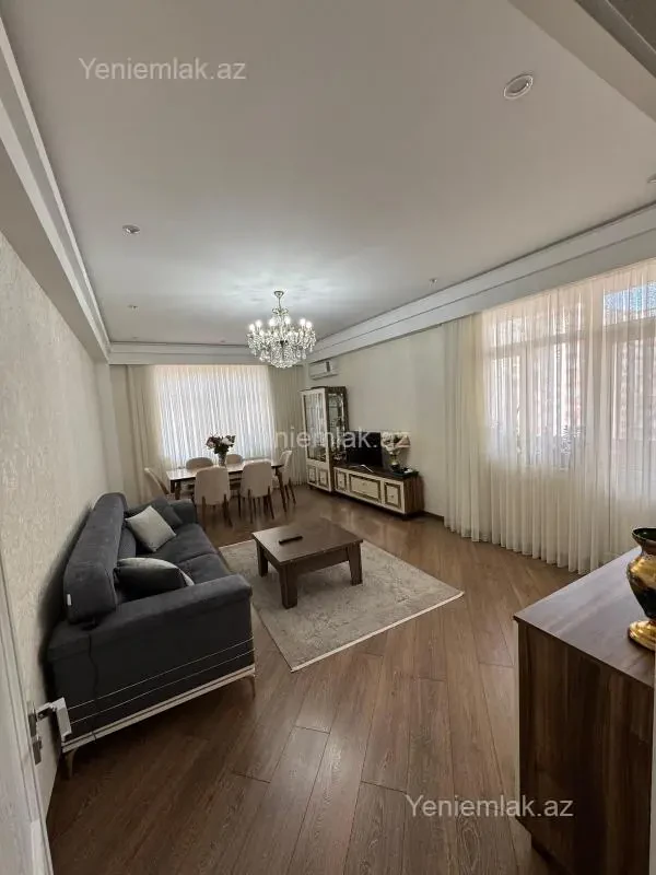 Satılır 3 otaqlı yeni tikili 87.5 m²