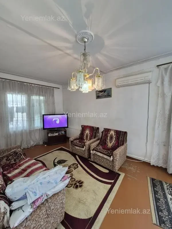 Satılır 1 otaqlı köhnə tikili 34 m²