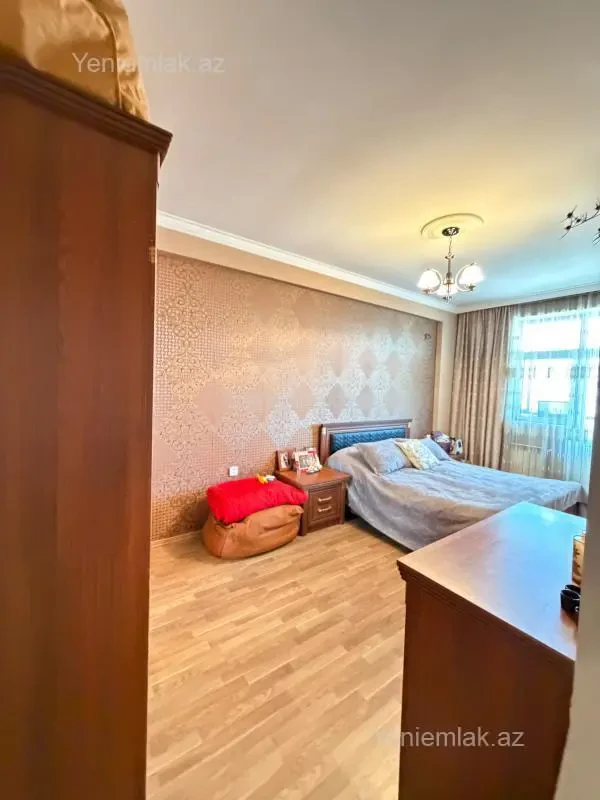Satılır 3 otaqlı yeni tikili 95 m²