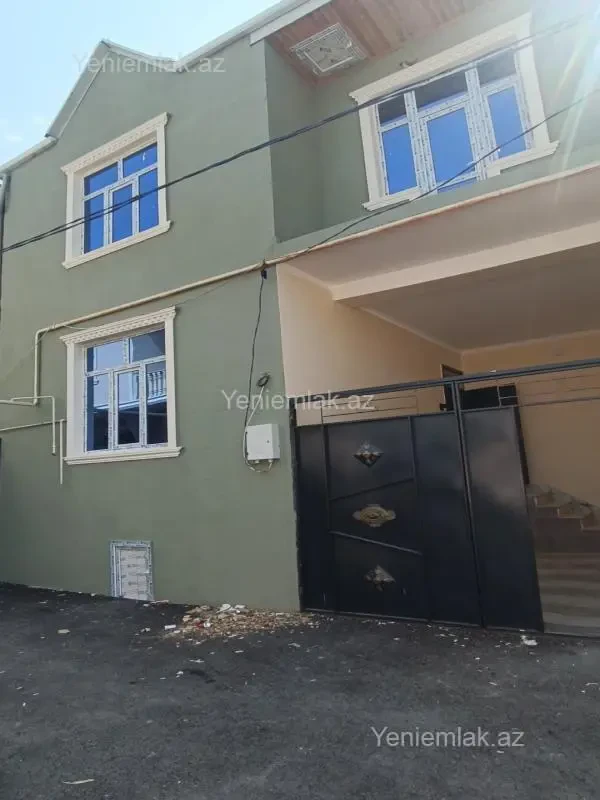 Satılır 4 otaqlı həyət evi 131 m²