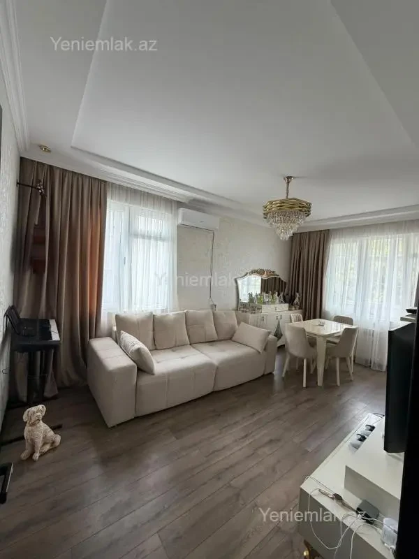 Satılır 2 otaqlı köhnə tikili 50 m²