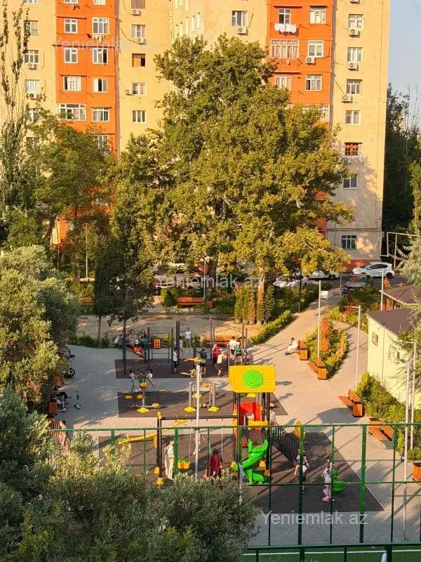 Satılır 2 otaqlı köhnə tikili 40 m²