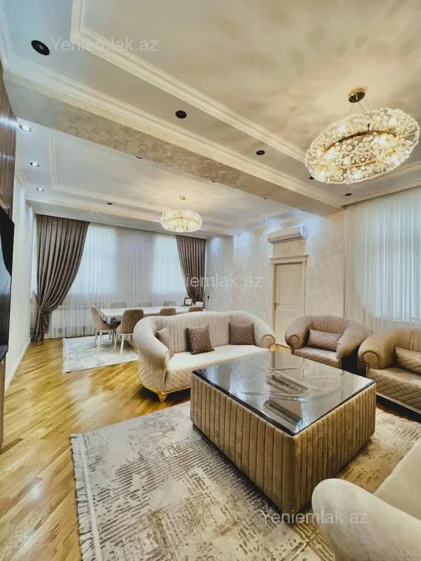 Satılır 4 otaqlı yeni tikili 150 m²