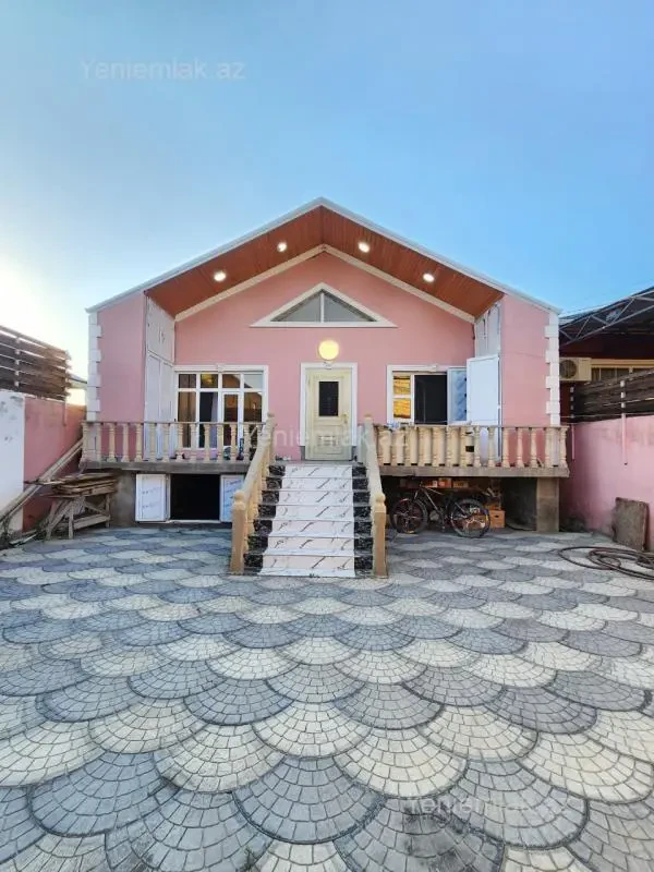 Satılır 4 otaqlı həyət evi 110 m²