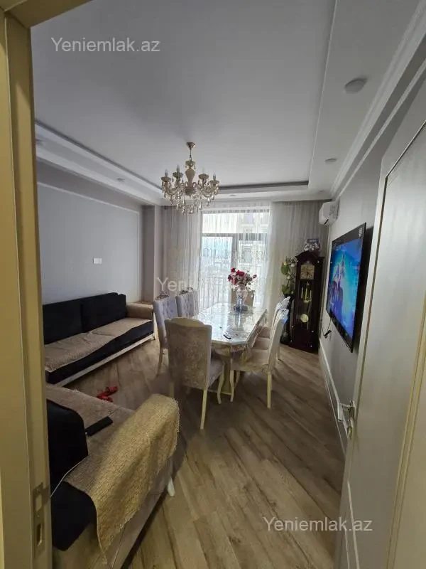 Satılır 2 otaqlı yeni tikili 82 m²