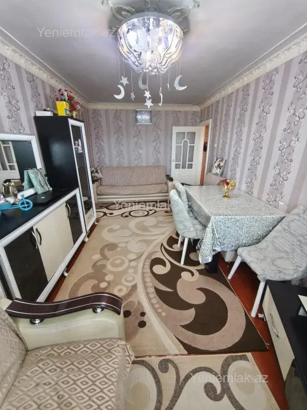Satılır 2 otaqlı köhnə tikili 50 m²