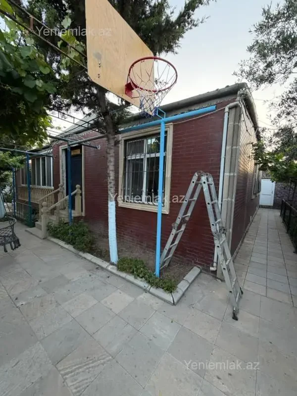 Satılır 6 otaqlı həyət evi 130 m²