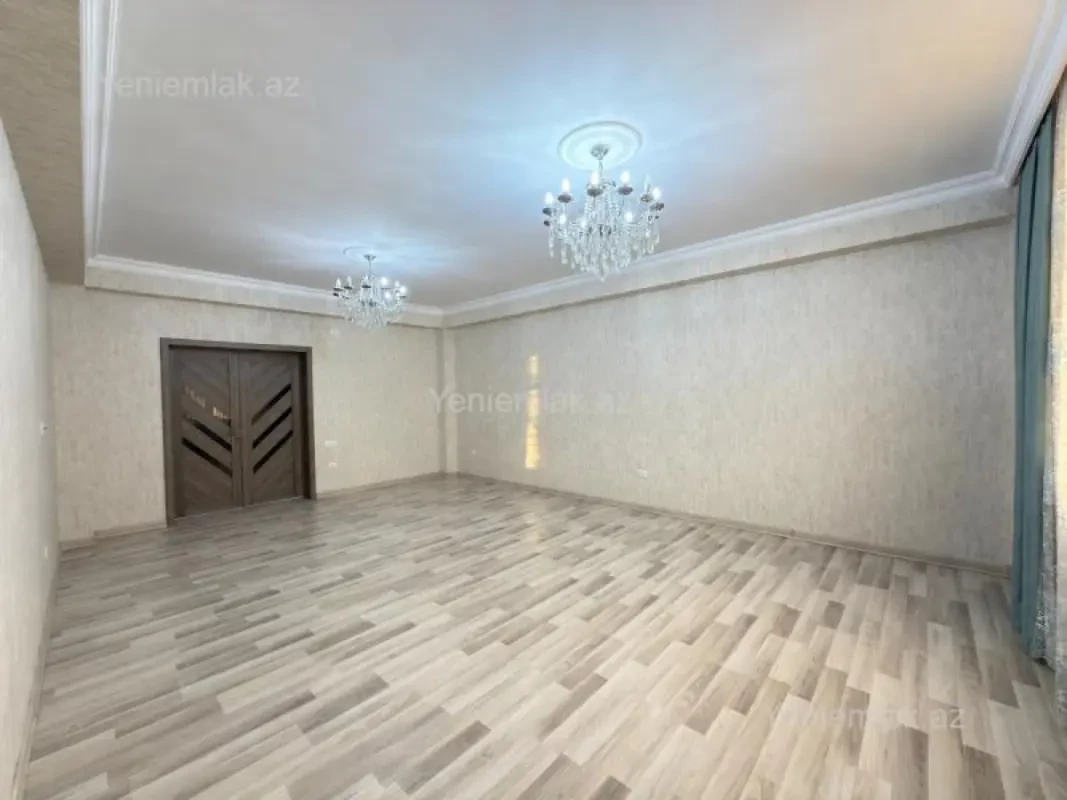 Satılır 3 otaqlı yeni tikili 135 m²
