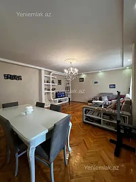 Satılır 4 otaqlı köhnə tikili 130 m² — Bakı, Yasamal 4 otaq 130.00 m²
